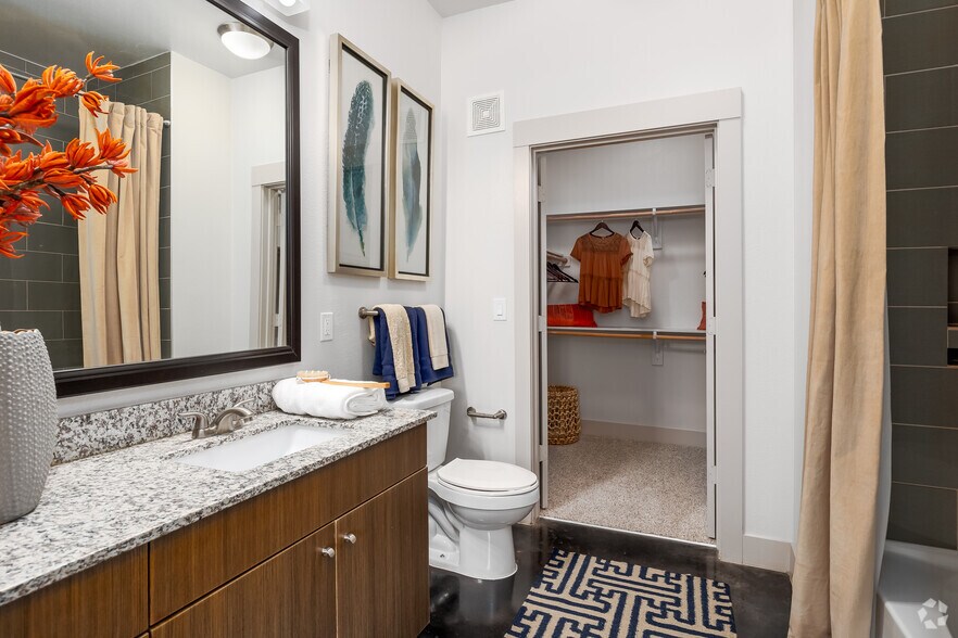 More Photos Of 110 W Cityline Dr, Richardson Apartments For Lease