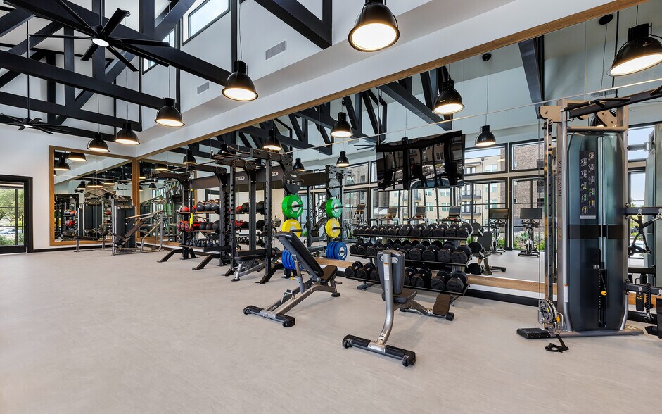 More Photos Of 7910 S New Braunfels, San Antonio Apartments For Lease