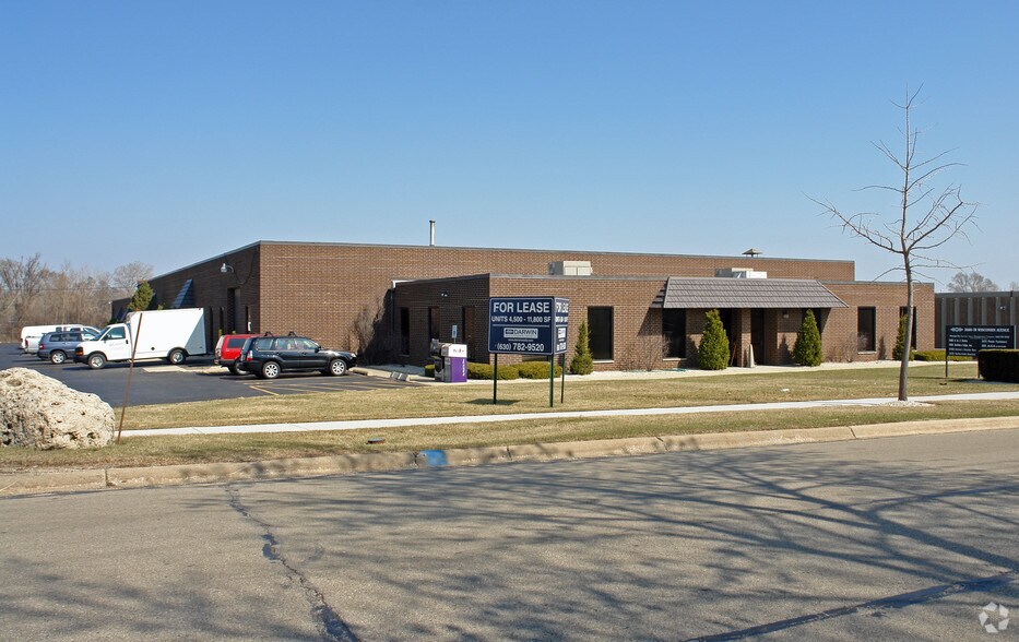 More Photos Of 2460-2478 Wisconsin Ave, Downers Grove Warehouse For Lease