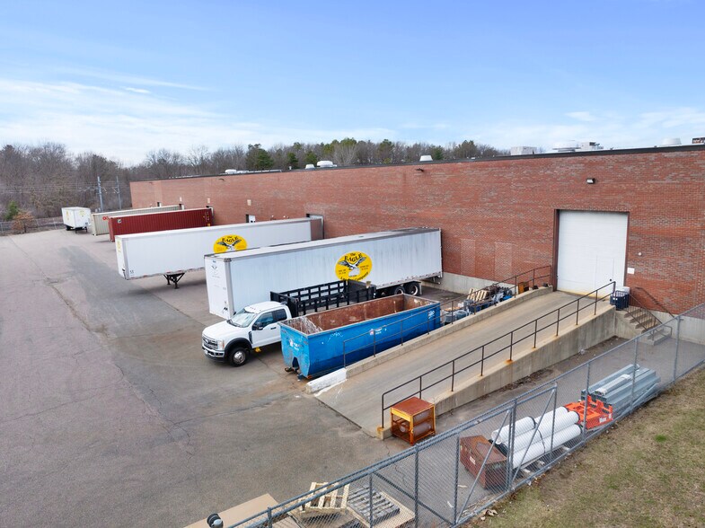 More Photos Of 115 Shawmut Rd, Canton Distribution For Lease