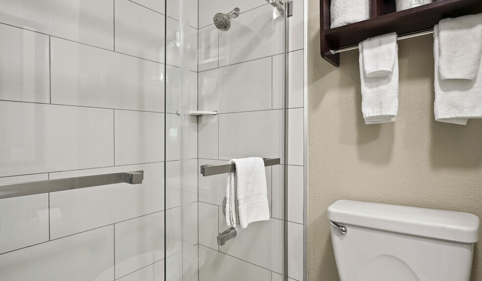 More Photos Of 9041 Brighton Rd, Henderson Hotel For Sale