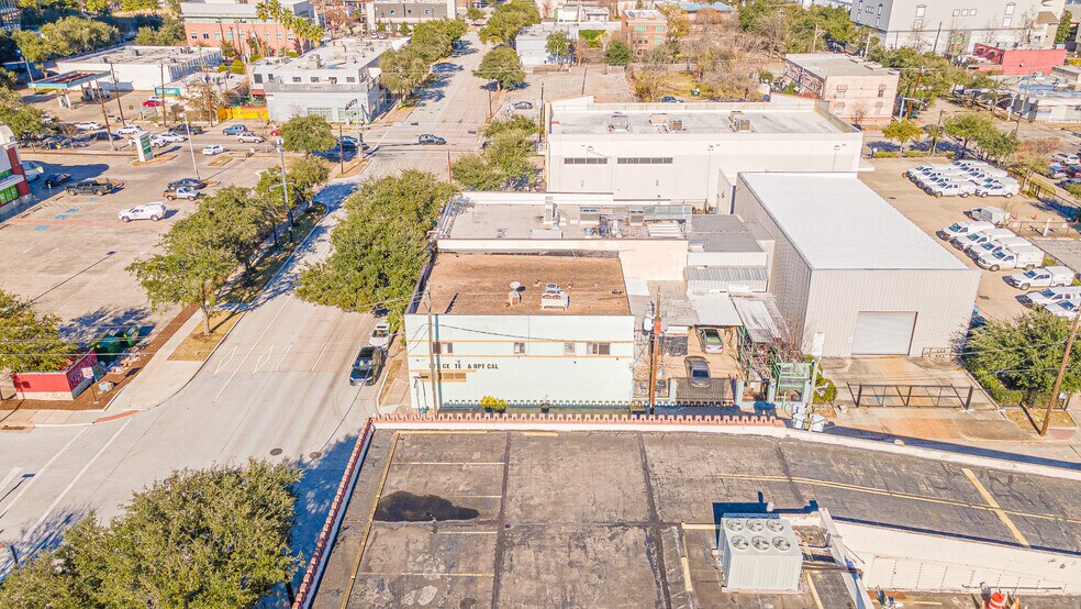 More Photos Of 3221 Fannin St, Houston Medical For Lease