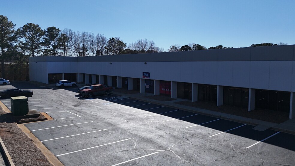 More Photos Of 2020-2026 Weems Rd, Tucker Unknown For Lease