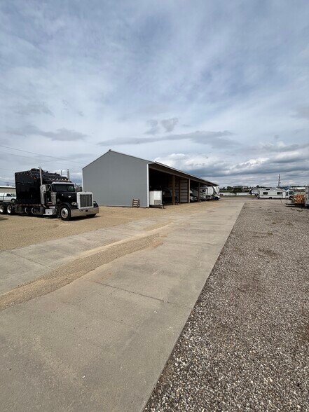 Primary Photo Of 2702 Gateway Ct, Junction City Land For Sale