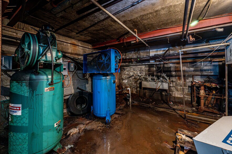 More Photos Of 508 New Alexandria Rd, Greensburg General Retail For Sale