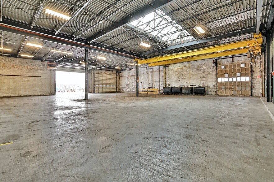 More Photos Of 50 Snake Hill Rd, West Nyack Warehouse For Lease