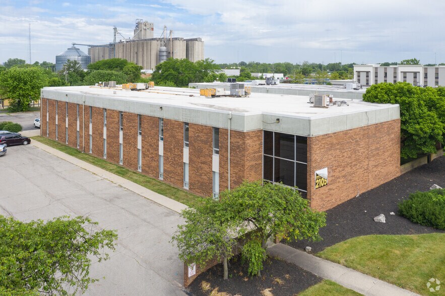 More Photos Of 2101 S Hamilton Rd, Columbus Unknown For Lease