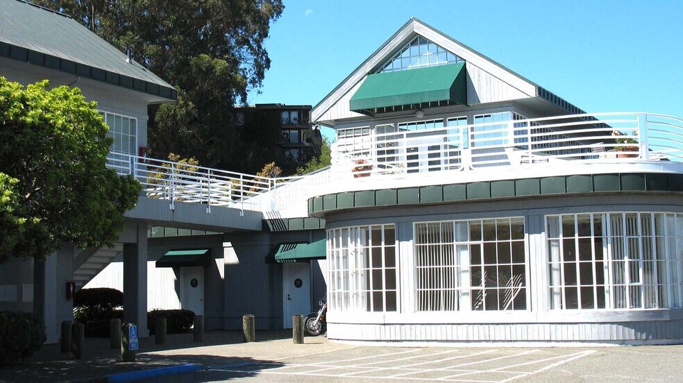 More Photos Of 4000 Bridgeway Blvd, Sausalito Loft Creative Space For Lease