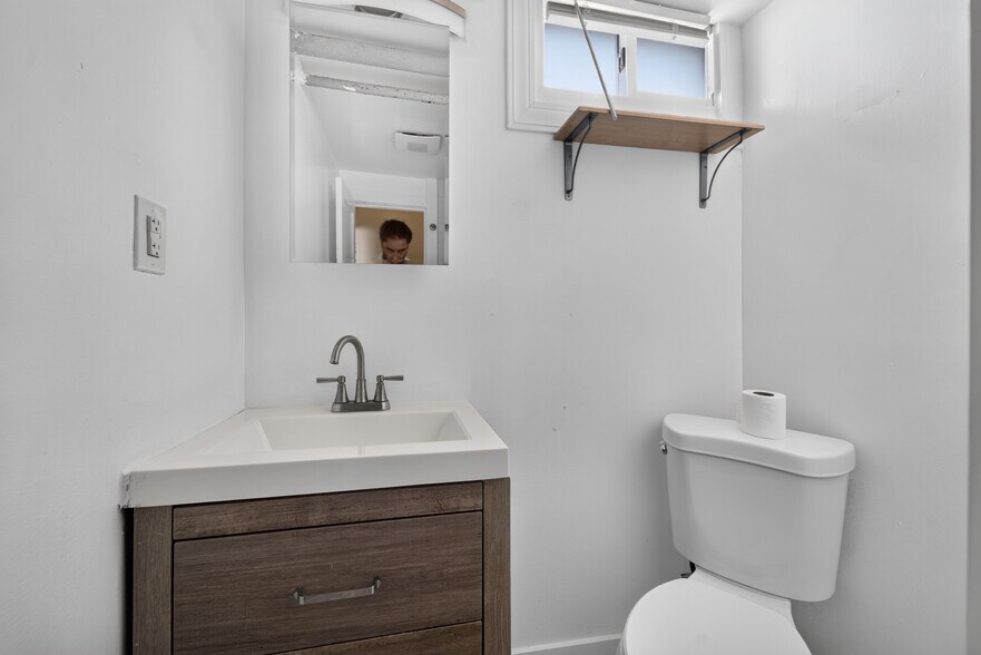 More Photos Of 328 Western ave, Albany Apartments For Sale