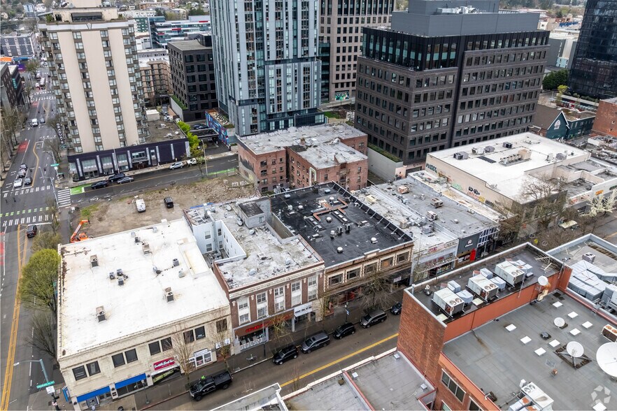 More Photos Of 4517 University Way NE, Seattle General Retail For Sale