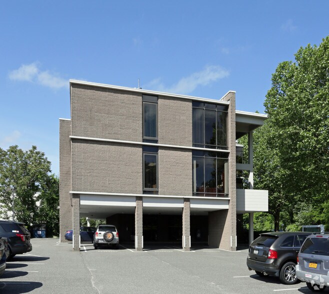 More Photos Of 25 S Service Rd, Jericho Office For Lease