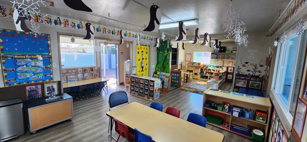 More Photos Of 3707 Vegas Dr, Las Vegas Daycare Center For Sale