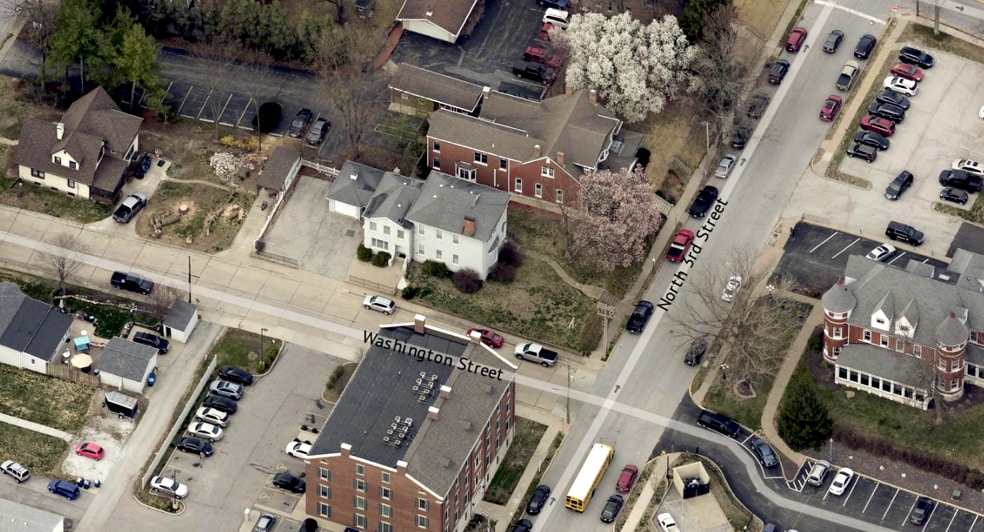 More Photos Of 300 Washington St, Saint Charles Office For Sale