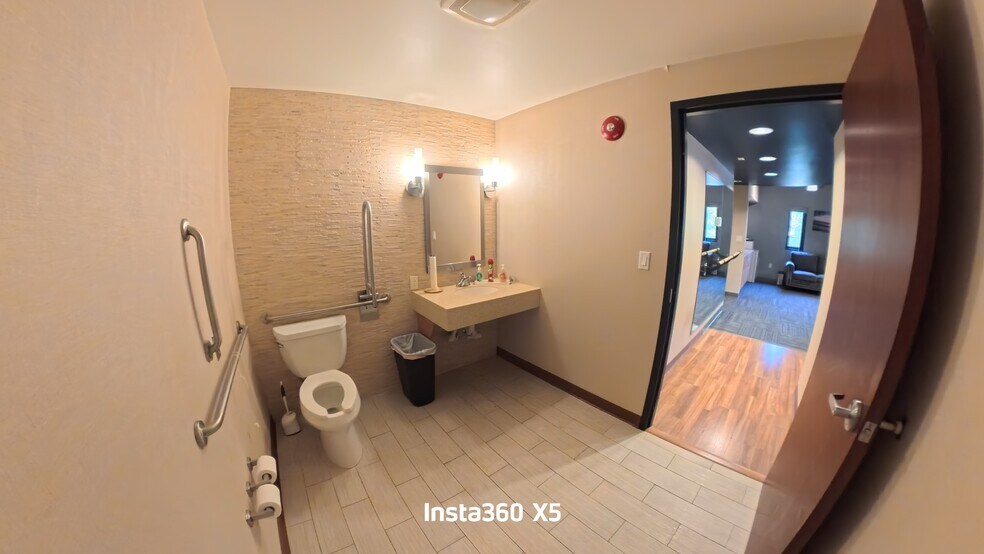 More Photos Of 162 Kings Hwy N, Westport Medical For Lease