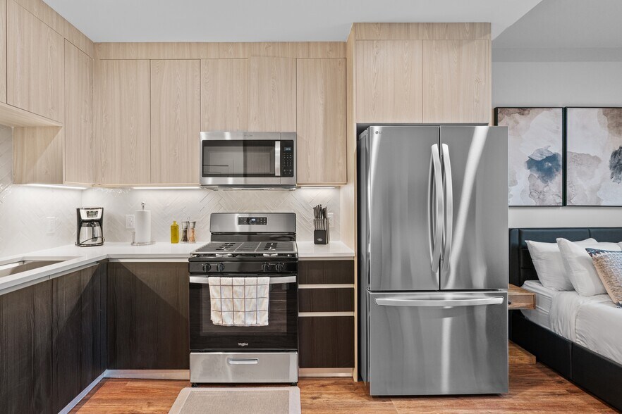 More Photos Of 5515 Humming Bird Ln, Austin Apartments For Sale