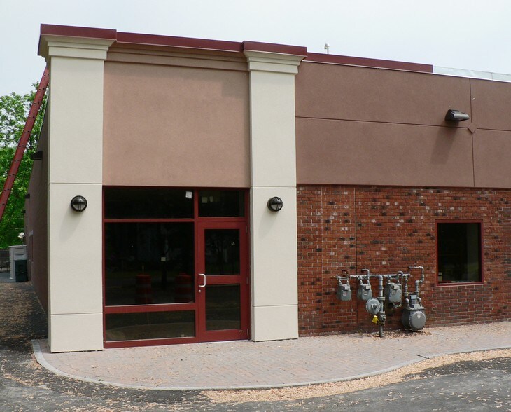 More Photos Of 401 N Main St, North Syracuse Office For Lease