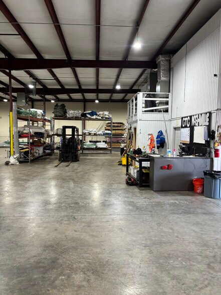 More Photos Of 2403 Kline Ave, Nashville Warehouse For Lease