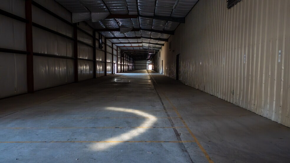 More Photos Of 1139 County Road 67, Myrtle Distribution For Sale