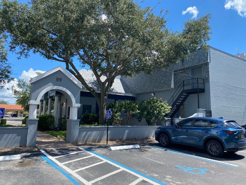 More Photos Of 99 6th St SW, Winter Haven Office For Lease