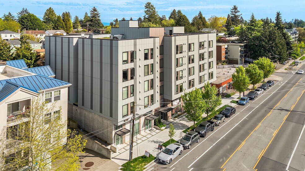More Photos Of 9736 Greenwood Ave N, Seattle Apartments For Sale