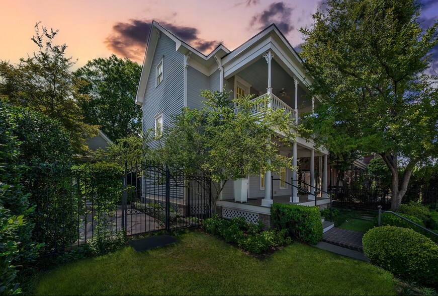 More Photos Of 2315 Routh St, Dallas Office Residential For Sale