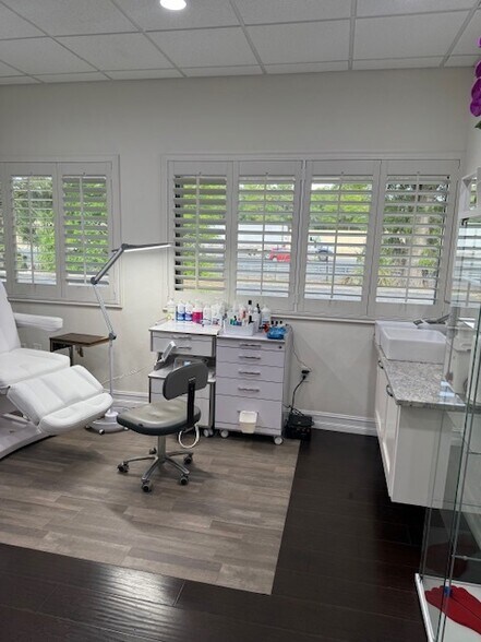 More Photos Of 813-821 Douglas Ave, Altamonte Springs Serviced Offices For Sale