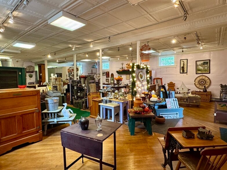 More Photos Of 11 South St, Bernardston Storefront Retail Residential For Sale