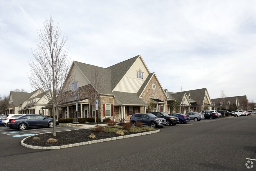 More Photos Of 2325 Heritage Center Dr, Furlong Unknown For Lease