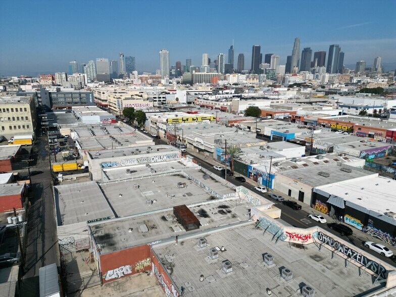 More Photos Of 1116 E 12th St, Los Angeles Warehouse For Sale