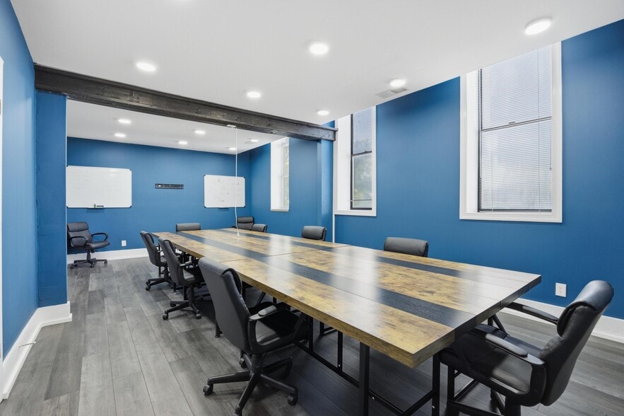 More Photos Of 2401 Broad Street, Chattanooga Office For Sale