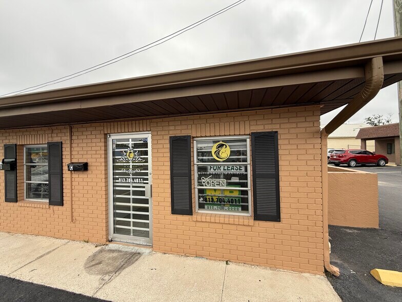 More Photos Of 1804 W Baker St, Plant City Office For Lease