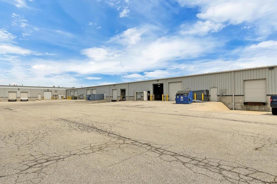More Photos Of 8205 Estates Pky, Plain City Warehouse For Lease