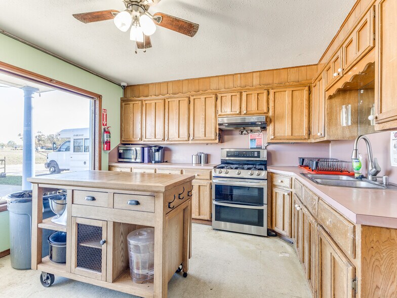 More Photos Of 305 S Chickasaw Ave, Claremore Daycare Center For Sale