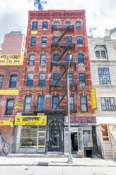 More Photos Of 28 Forsyth St, New York Apartments For Sale