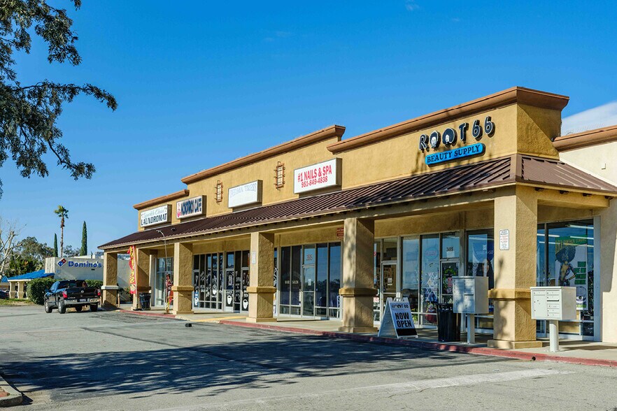More Photos Of 3251-3333 W Ramsey st, Banning Supermarket For Sale