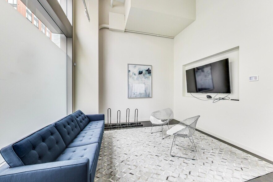 More Photos Of 1 Hawthorne St, San Francisco Apartments For Lease