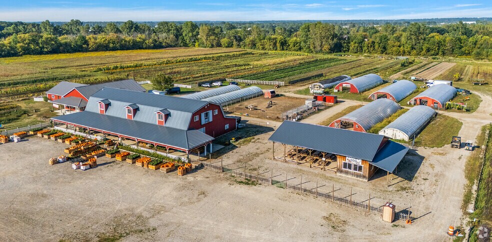 More Photos Of 69475 Romeo Plank Rd, Armada General Retail For Sale