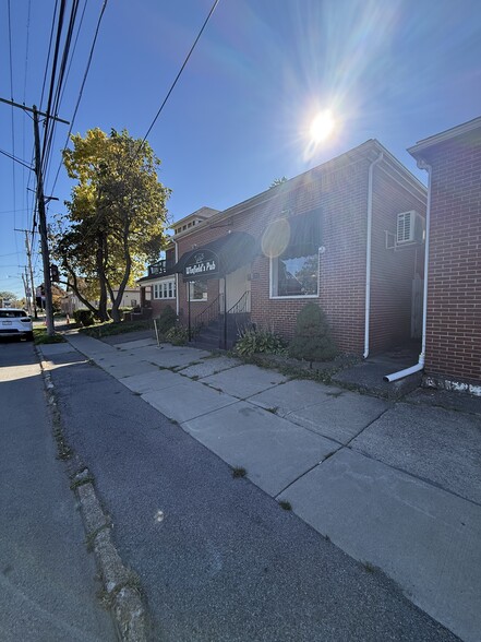 Primary Photo Of 1213 Ridge Rd, Lackawanna Restaurant For Sale