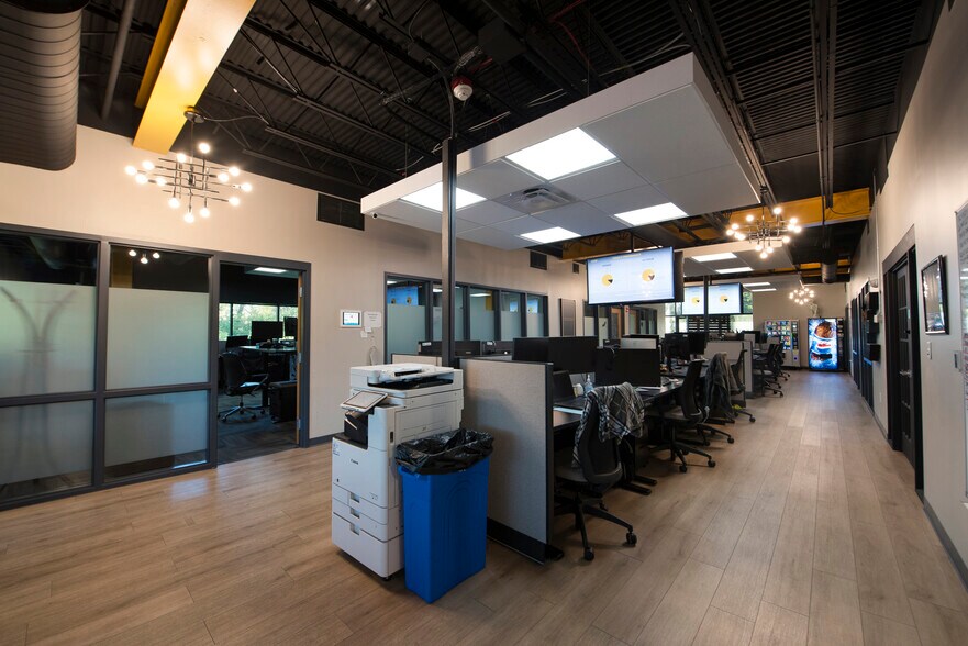 More Photos Of 6141 Avery Rd, Dublin Warehouse For Sale