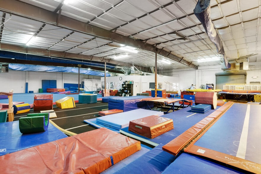 More Photos Of 2248 US Highway 9, Howell Warehouse For Lease