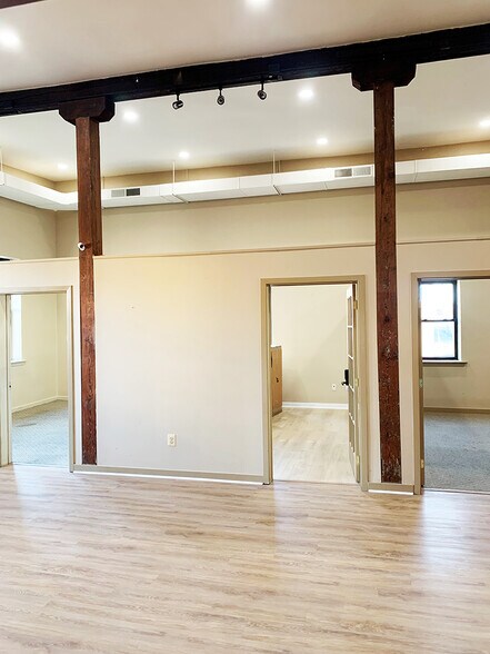 More Photos Of 300 Martin Luther King Blvd, Wilmington Office For Lease