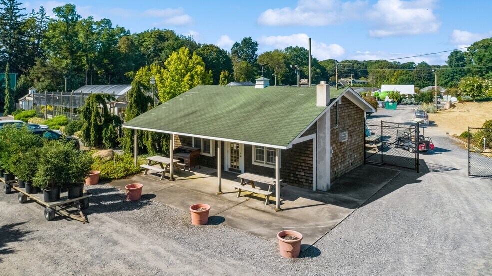 More Photos Of 185 N Country Rd, Mount Sinai Garden Center For Sale