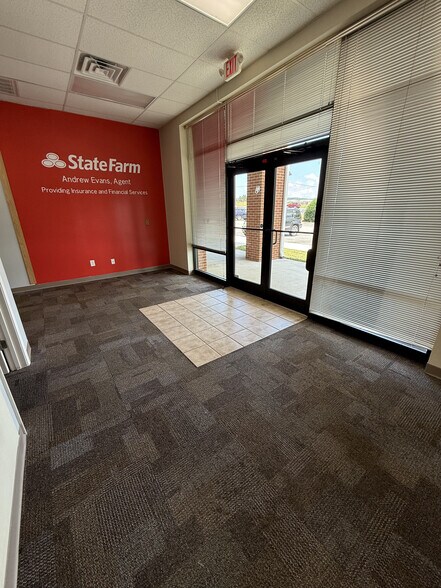 More Photos Of 420-452 Peppers Ferry Rd NW, Christiansburg Unknown For Lease