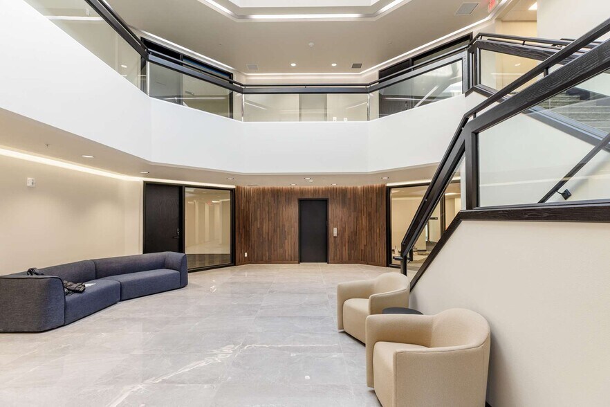 More Photos Of 12725 SW 66th Ave, Tigard Office For Sale