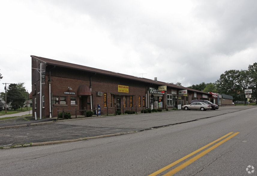 More Photos Of 2034-2046 Bailey Rd, Cuyahoga Falls Storefront Retail Office For Lease