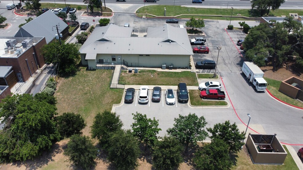 More Photos Of 1700 Ranch Road 620 S, Lakeway Storefront Retail Office For Sale
