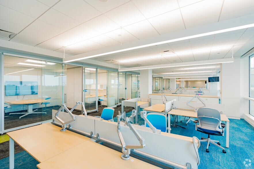 More Photos Of 17777 Old Cutler Rd, Miami Office For Lease