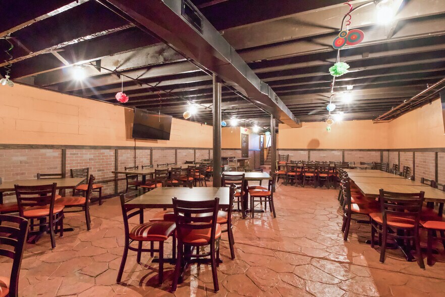 More Photos Of 3634 Central Ave, Lake Station Fast Food For Sale