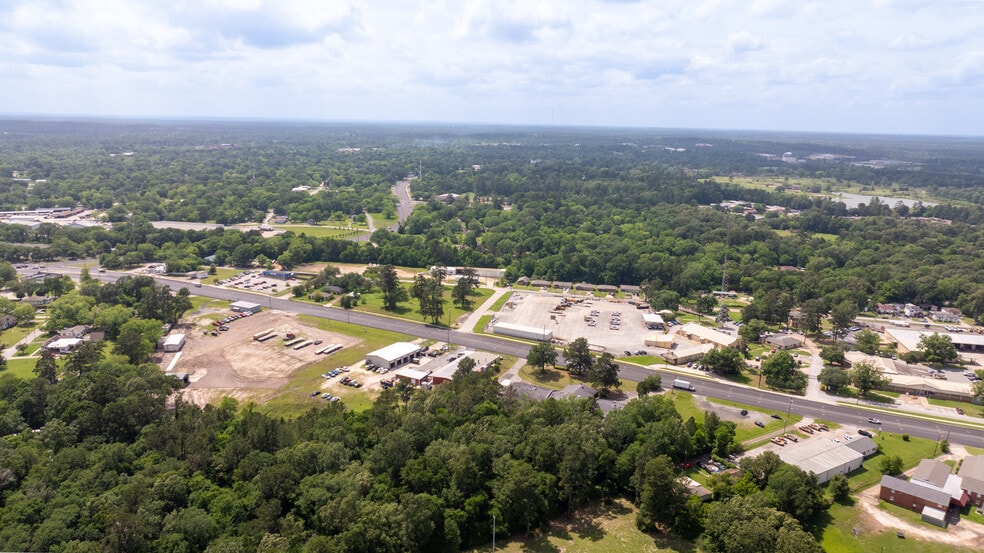 More Photos Of 1712 N Timberland Dr, Lufkin Continuing Care Retirement Community For Sale