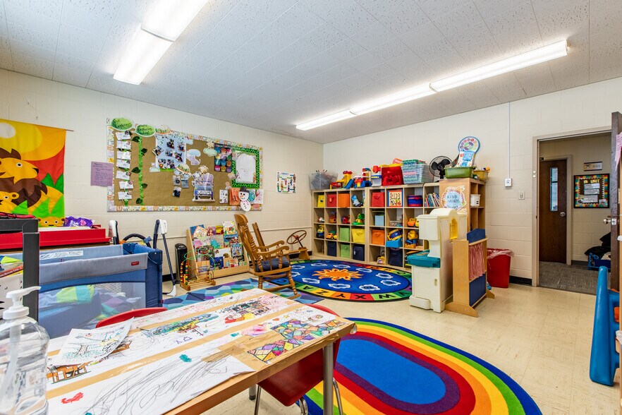 More Photos Of 974 Skyline Dr SW, Rochester Religious Facility For Lease